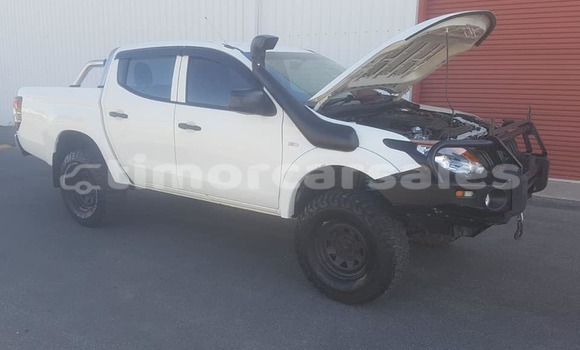Buy Used Mitsubishi Triton Silver Car in Dili in Dili Buy Used Mitsubishi Triton Silver Car in Dili in Dili