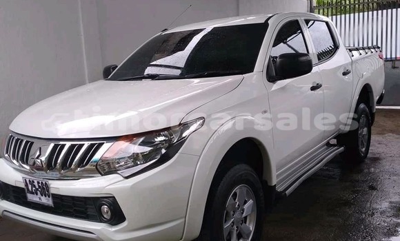 Buy Used Mitsubishi Triton White Car in Dili in Dili Buy Used Mitsubishi Triton White Car in Dili in Dili
