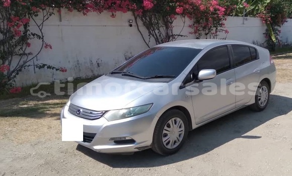 Buy Used Honda Insight Silver Car in Dili in Dili Buy Used Honda Insight Silver Car in Dili in Dili