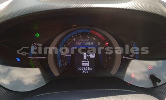 Buy Used Honda Insight Silver Car in Dili in Dili Buy Used Honda Insight Silver Car in Dili in Dili