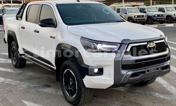 Buy Used Toyota Hilux White Car in Dili in Dili