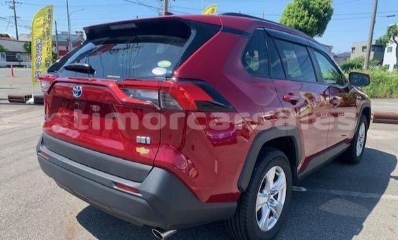 Buy Used Toyota RAV4 Red Car in Atabae in Bobonaro Buy Used Toyota RAV4 Red Car in Atabae in Bobonaro