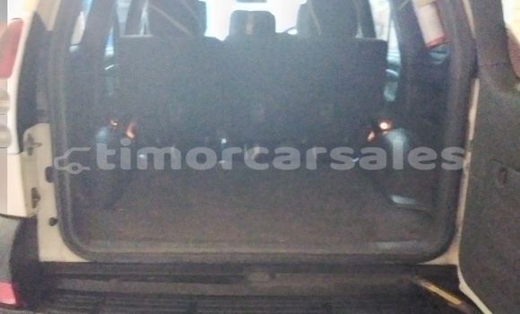 Buy Used Toyota Land Cruiser Prado White Car in Dili in Dili Buy Used Toyota Land Cruiser Prado White Car in Dili in Dili