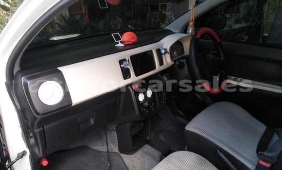 Buy Used Suzuki Alto White Car in Dili in Dili Buy Used Suzuki Alto White Car in Dili in Dili