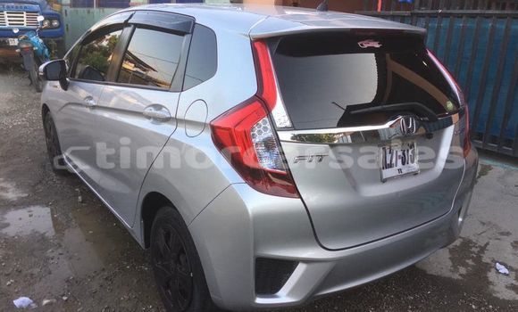 Buy Used Honda Fit Silver Car in Dili in Dili Buy Used Honda Fit Silver Car in Dili in Dili