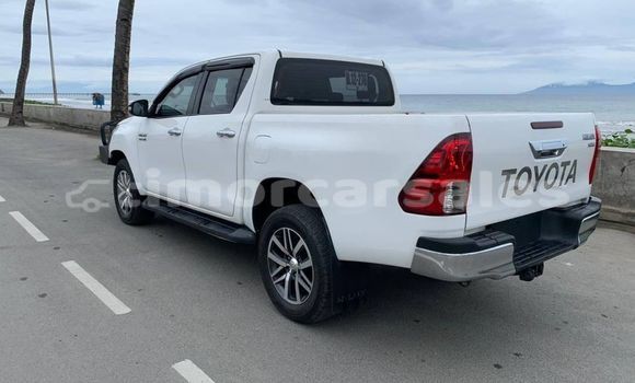 Buy Used Toyota Hilux White Car in Dili in Dili Buy Used Toyota Hilux White Car in Dili in Dili