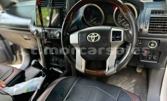 Buy Used Toyota Land Cruiser Prado White Car in Dili in Dili Buy Used Toyota Land Cruiser Prado White Car in Dili in Dili