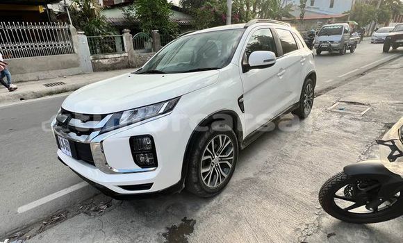 Buy Used Mitsubishi Asx White Car in Dili in Dili Buy Used Mitsubishi Asx White Car in Dili in Dili