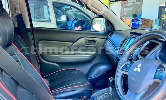Buy Used Mitsubishi Triton White Car in Dili in Dili Buy Used Mitsubishi Triton White Car in Dili in Dili
