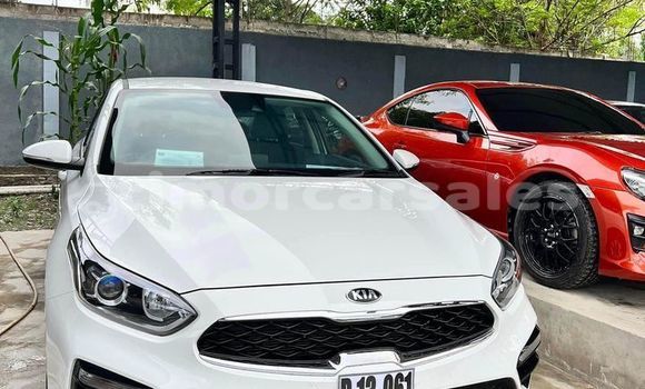 Buy Used Kia Cerato White Car in Dili in Dili Buy Used Kia Cerato White Car in Dili in Dili