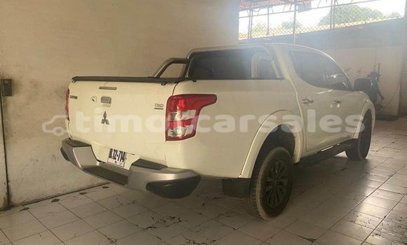 Buy Used Mitsubishi Triton White Car in Dili in Dili Buy Used Mitsubishi Triton White Car in Dili in Dili