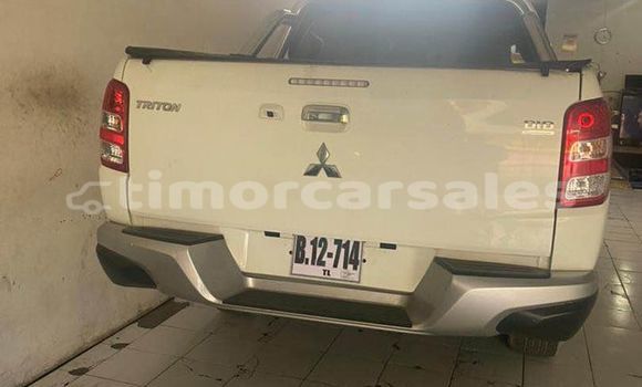 Buy Used Mitsubishi Triton White Car in Dili in Dili Buy Used Mitsubishi Triton White Car in Dili in Dili