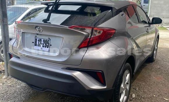 Buy Used Toyota C-HR Silver Car in Dili in Dili Buy Used Toyota C-HR Silver Car in Dili in Dili