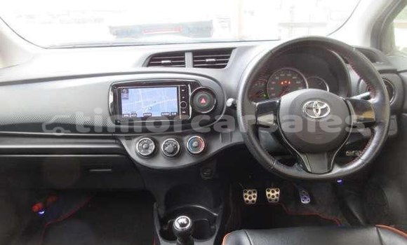 Buy Used Toyota Vitz White Car in Alas in Manufahi Buy Used Toyota Vitz White Car in Alas in Manufahi