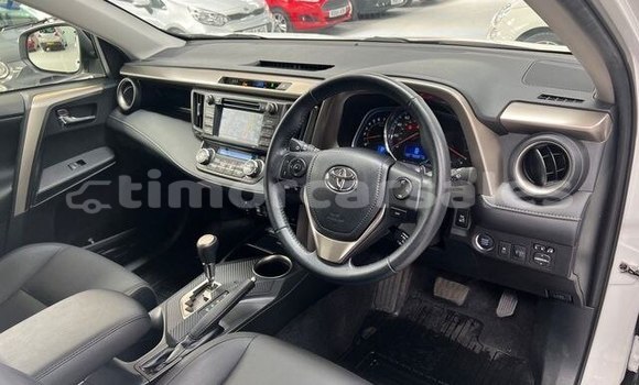 Buy Used Toyota RAV4 White Car in Liquica in Liquica Buy Used Toyota RAV4 White Car in Liquica in Liquica