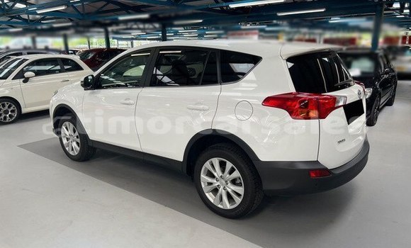 Buy Used Toyota RAV4 White Car in Liquica in Liquica Buy Used Toyota RAV4 White Car in Liquica in Liquica