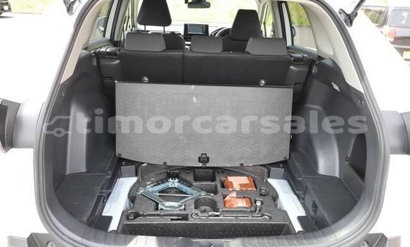 Buy Used Toyota RAV4 White Car in Cailaco in Bobonaro Buy Used Toyota RAV4 White Car in Cailaco in Bobonaro