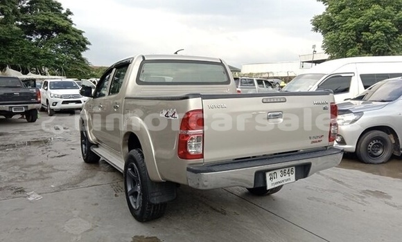 Buy Used Toyota Hilux Beige Car in Dili in Dili Buy Used Toyota Hilux Beige Car in Dili in Dili