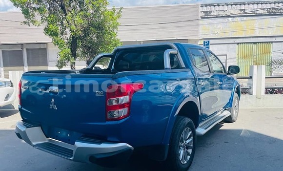 Buy Used Mitsubishi Triton Blue Car in Dili in Dili Buy Used Mitsubishi Triton Blue Car in Dili in Dili