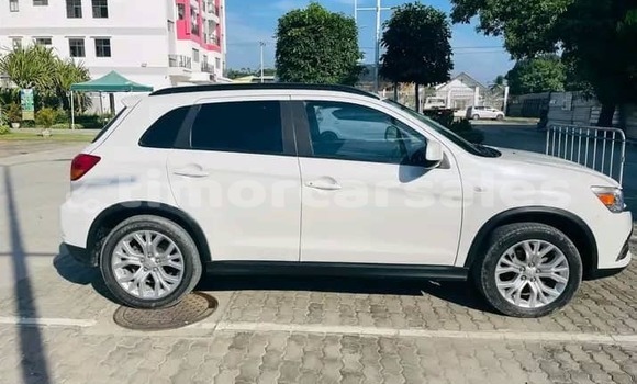 Buy Used Mitsubishi Asx White Car in Dili in Dili Buy Used Mitsubishi Asx White Car in Dili in Dili