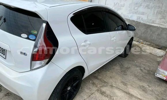 Acheter Occasion Voiture Toyota Aqua Blanc à Dili, Dili Acheter Occasion Voiture Toyota Aqua Blanc à Dili, Dili
