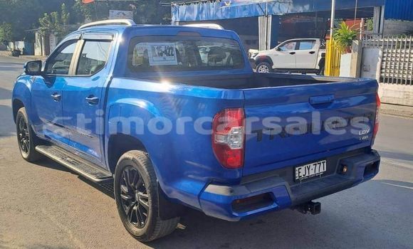 Buy Used Toyota Land Cruiser Prado Blue Car in Dili in Dili Buy Used Toyota Land Cruiser Prado Blue Car in Dili in Dili