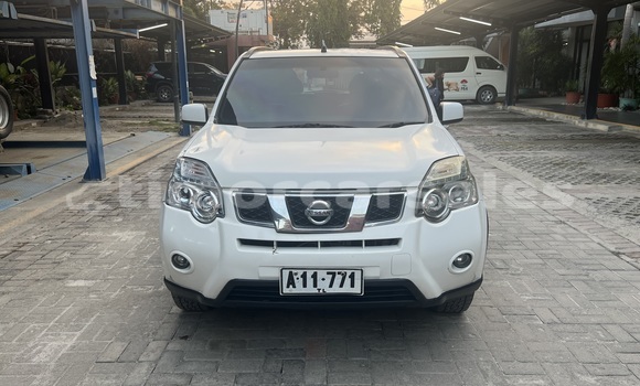 Buy Used Nissan X–Trail White Car in Dili in Dili Buy Used Nissan X–Trail White Car in Dili in Dili