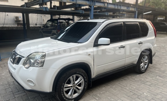 Buy Used Nissan X–Trail White Car in Dili in Dili Buy Used Nissan X–Trail White Car in Dili in Dili