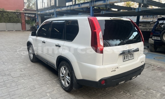 Buy Used Nissan X–Trail White Car in Dili in Dili Buy Used Nissan X–Trail White Car in Dili in Dili