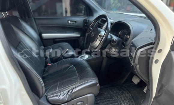Buy Used Nissan X–Trail White Car in Dili in Dili Buy Used Nissan X–Trail White Car in Dili in Dili