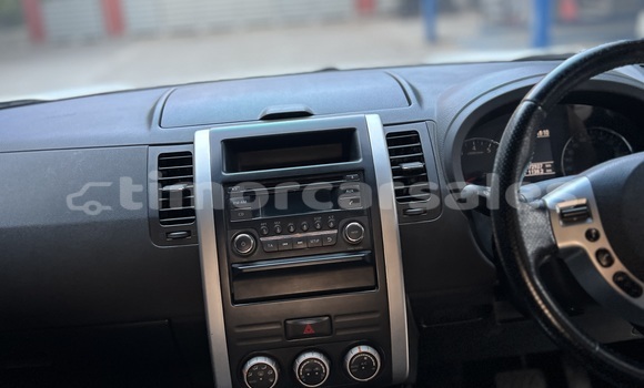 Buy Used Nissan X–Trail White Car in Dili in Dili Buy Used Nissan X–Trail White Car in Dili in Dili