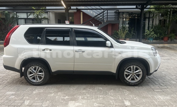 Buy Used Nissan X–Trail White Car in Dili in Dili Buy Used Nissan X–Trail White Car in Dili in Dili