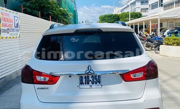 Buy Used Toyota Mark X ZiO White Car in Dili in Dili Buy Used Toyota Mark X ZiO White Car in Dili in Dili