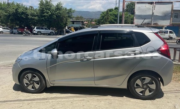 Buy Used Honda Fit Other Car in Dili in Dili Buy Used Honda Fit Other Car in Dili in Dili