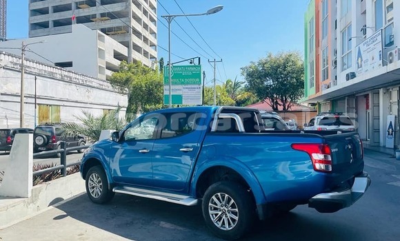 Buy Used Mitsubishi Triton Blue Car in Dili in Dili Buy Used Mitsubishi Triton Blue Car in Dili in Dili