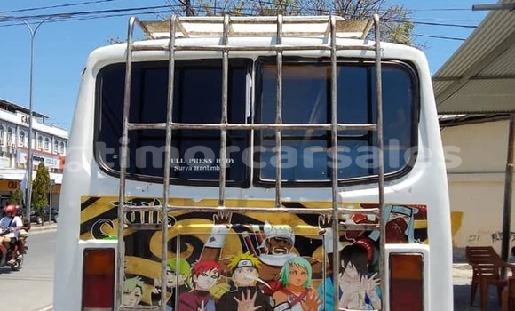 Buy Used Ford E 150 Cargo Van White Truck in Dili in Dili Buy Used Ford E 150 Cargo Van White Truck in Dili in Dili