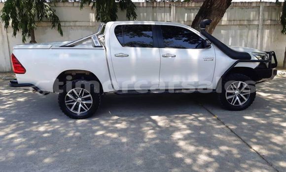 Buy Used Toyota Hilux White Car in Dili in Dili Buy Used Toyota Hilux White Car in Dili in Dili