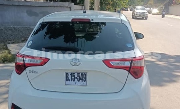 Buy Used Toyota Vitz White Car in Dili in Dili Buy Used Toyota Vitz White Car in Dili in Dili