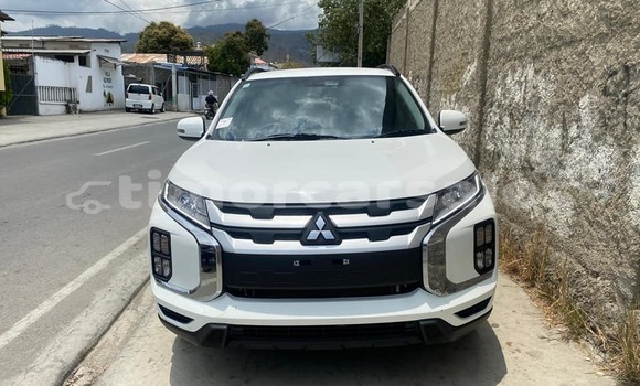 Buy Used Mitsubishi Asx White Car in Dili in Dili Buy Used Mitsubishi Asx White Car in Dili in Dili