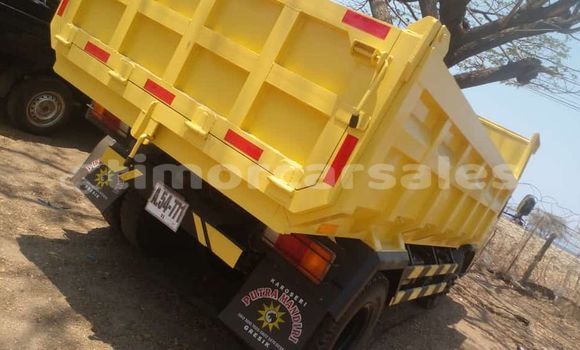 Buy Used Ford AEV AMBULANCE Other Truck in Dili in Dili Buy Used Ford AEV AMBULANCE Other Truck in Dili in Dili