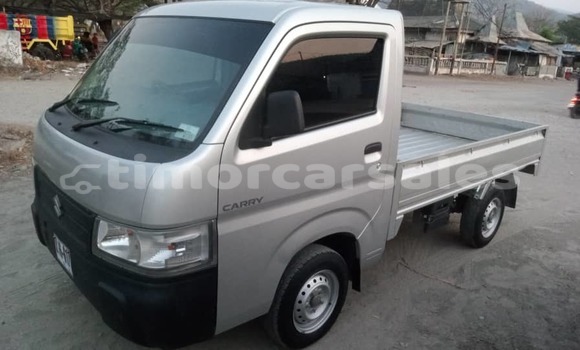 Buy Used Suzuki Carry White Car in Batugade in Bobonaro Buy Used Suzuki Carry White Car in Batugade in Bobonaro