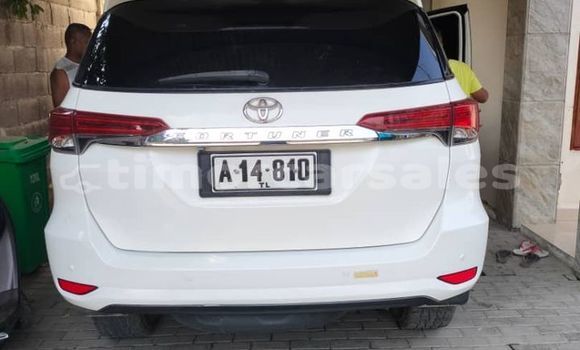 Buy Used Toyota Fortuner White Car in Dili in Dili Buy Used Toyota Fortuner White Car in Dili in Dili