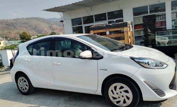 Buy Used Toyota Aqua White Car in Dili in Dili Buy Used Toyota Aqua White Car in Dili in Dili