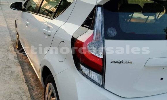 Buy Used Toyota Aqua White Car in Dili in Dili Buy Used Toyota Aqua White Car in Dili in Dili