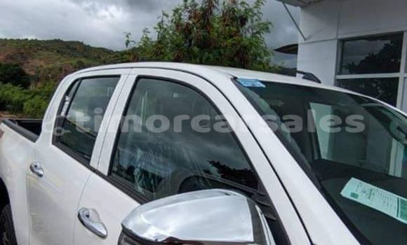 Buy Used Toyota Hilux White Car in Dili in Dili Buy Used Toyota Hilux White Car in Dili in Dili
