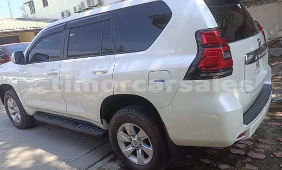Buy Used Toyota Prado White Car in Batugade in Bobonaro Buy Used Toyota Prado White Car in Batugade in Bobonaro