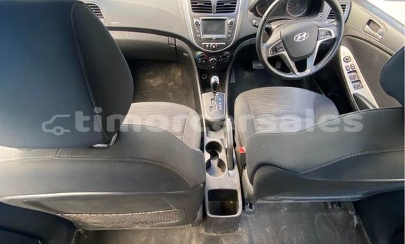 Buy Used Hyundai Accent White Car in Dili in Dili Buy Used Hyundai Accent White Car in Dili in Dili