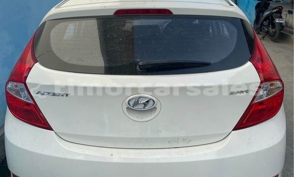 Buy Used Hyundai Accent White Car in Dili in Dili Buy Used Hyundai Accent White Car in Dili in Dili