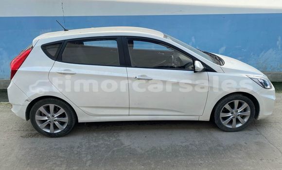 Buy Used Hyundai Accent White Car in Dili in Dili Buy Used Hyundai Accent White Car in Dili in Dili
