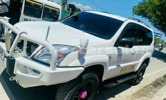 Buy Used Toyota Prado White Car in Dili in Dili Buy Used Toyota Prado White Car in Dili in Dili